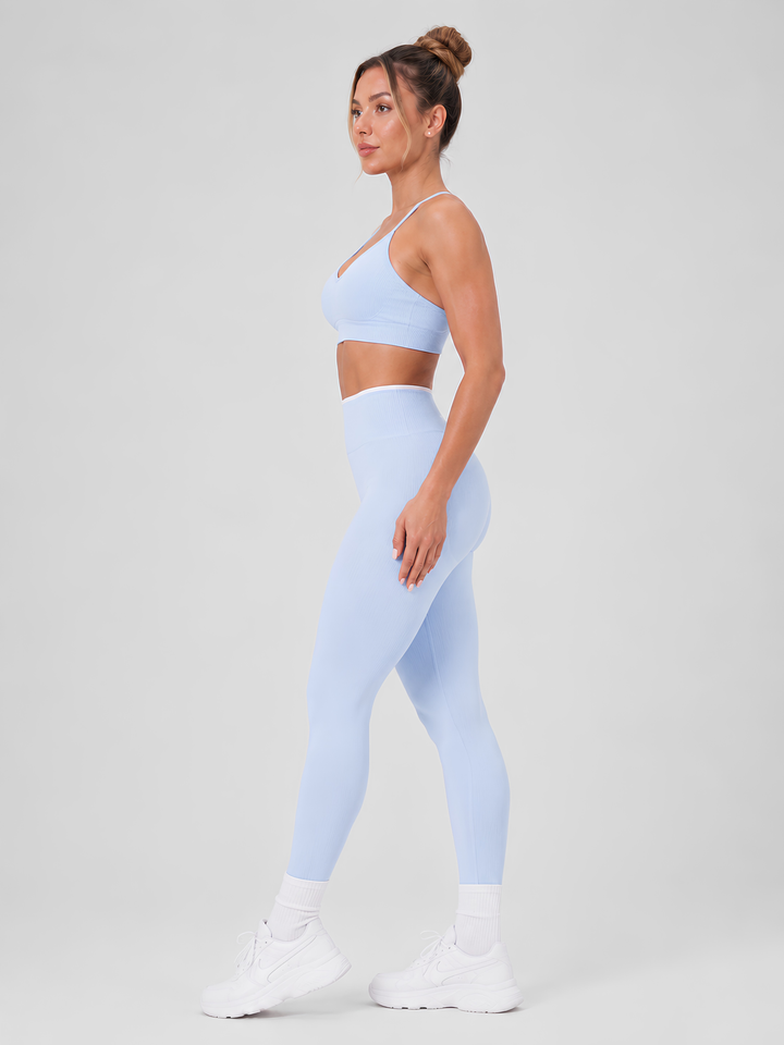Sleek Line Mid-Waist Scrunch Leggings - side profile